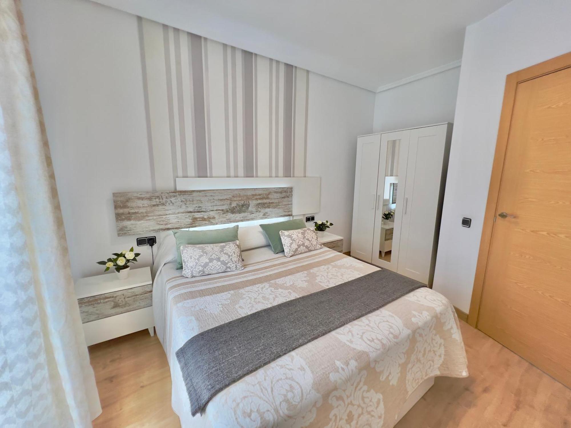 Cozy Apartment In Valencia! Wi-Fi ! Eksteriør bilde