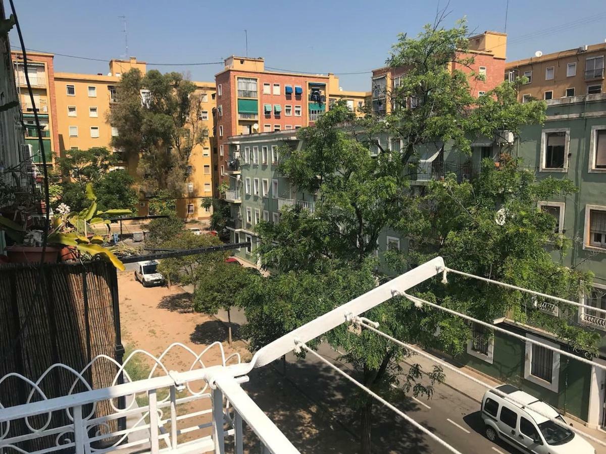 Cozy Apartment In Valencia! Wi-Fi ! Eksteriør bilde